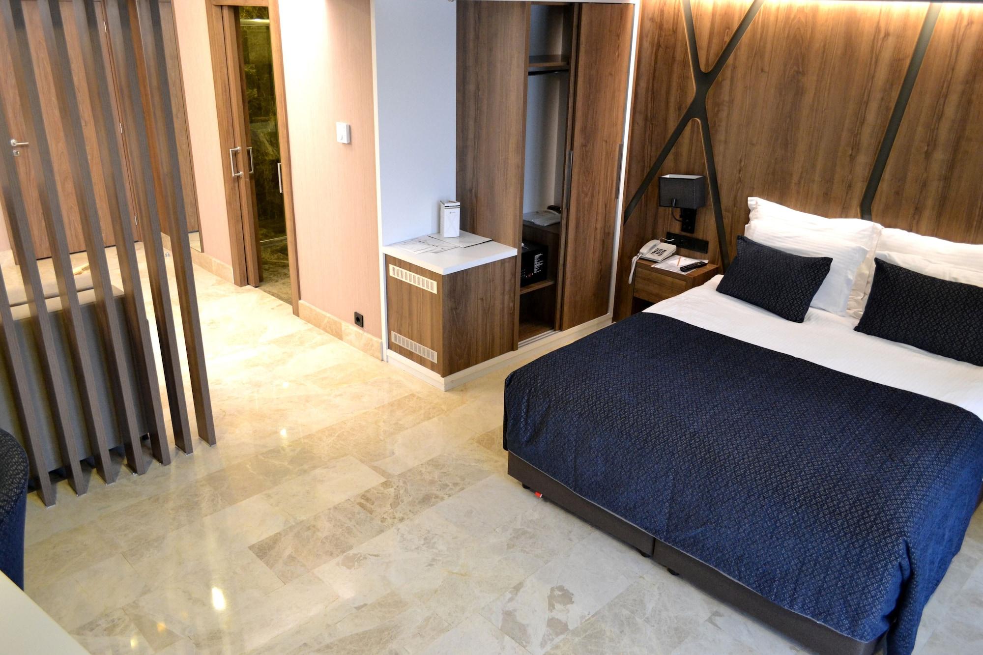 Extenso Hotel Gaziemir Екстериор снимка