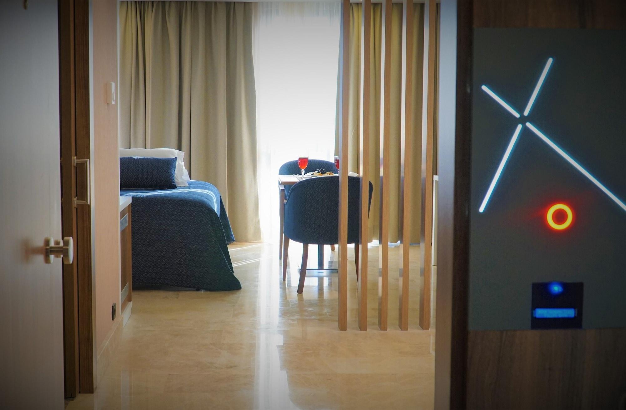 Extenso Hotel Gaziemir Екстериор снимка