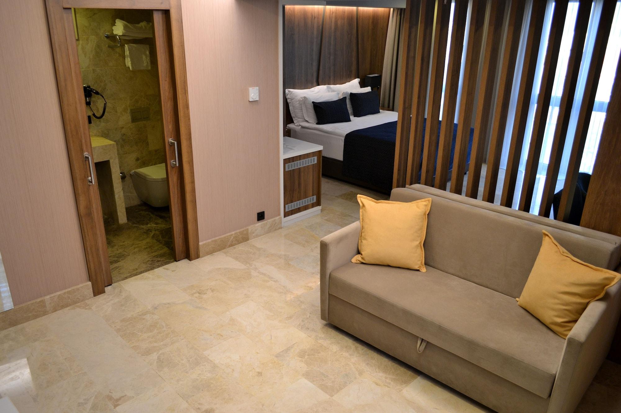 Extenso Hotel Gaziemir Екстериор снимка