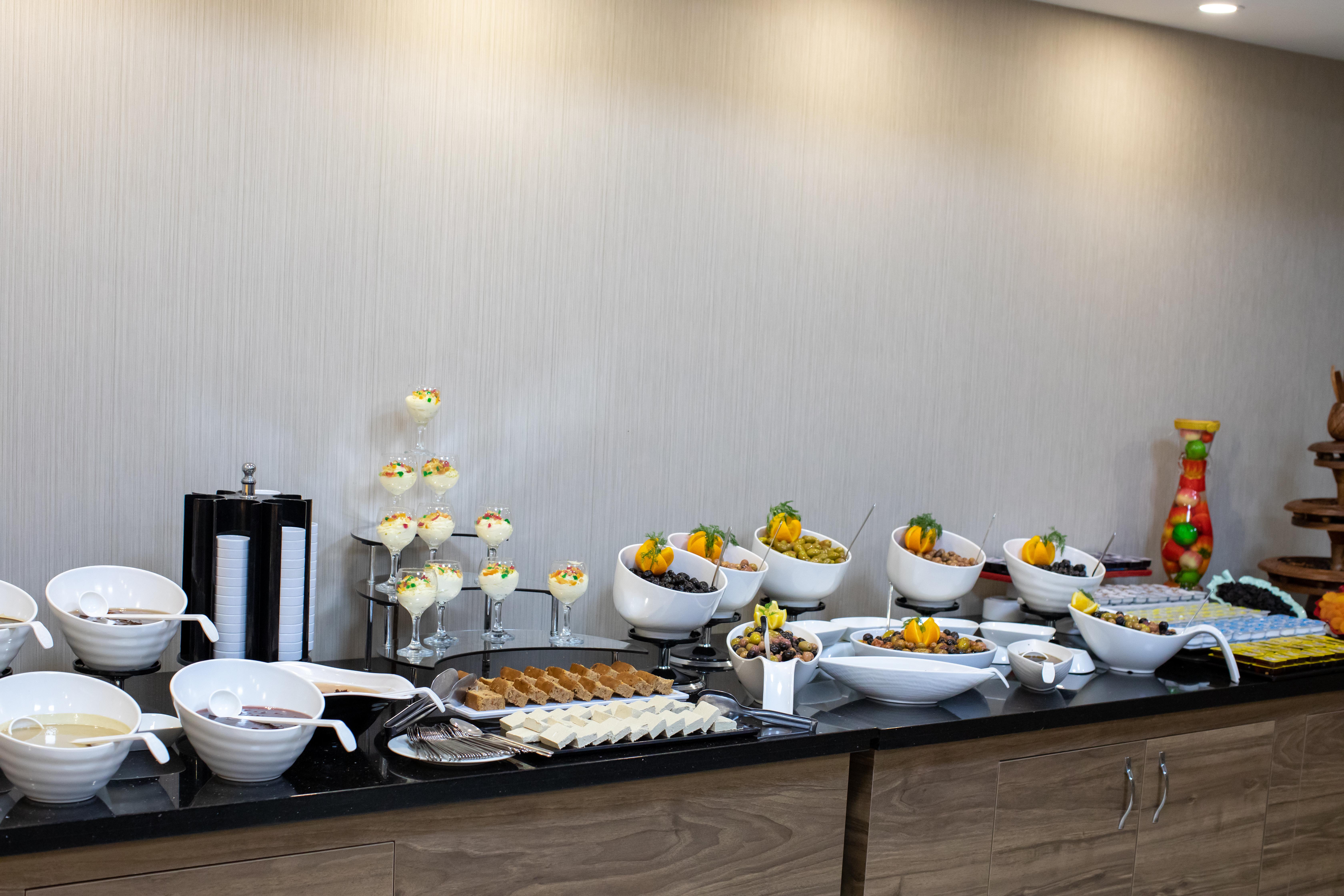 Extenso Hotel Gaziemir Екстериор снимка