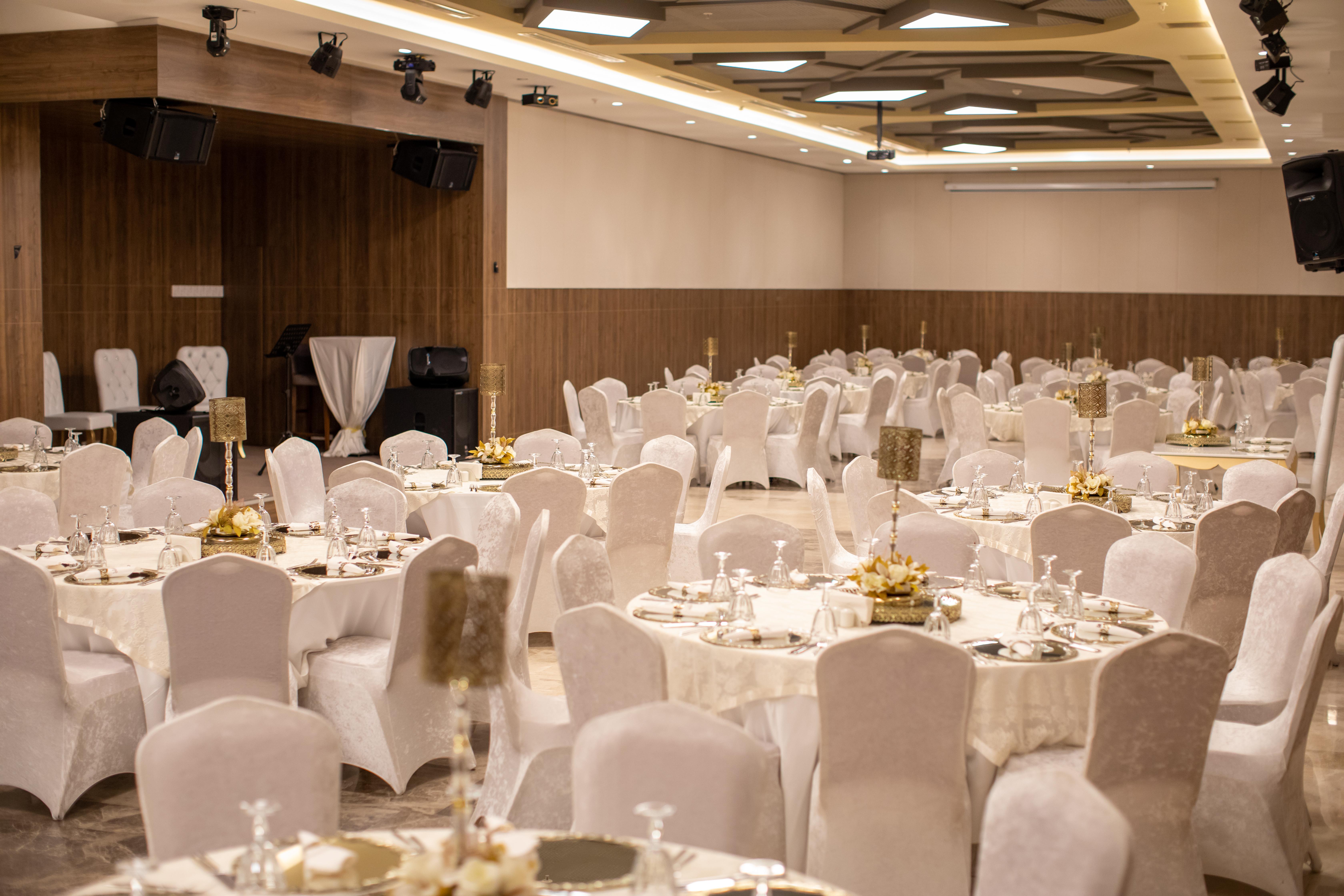 Extenso Hotel Gaziemir Екстериор снимка