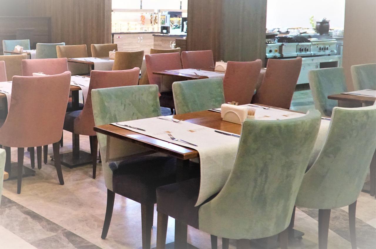 Extenso Hotel Gaziemir Екстериор снимка